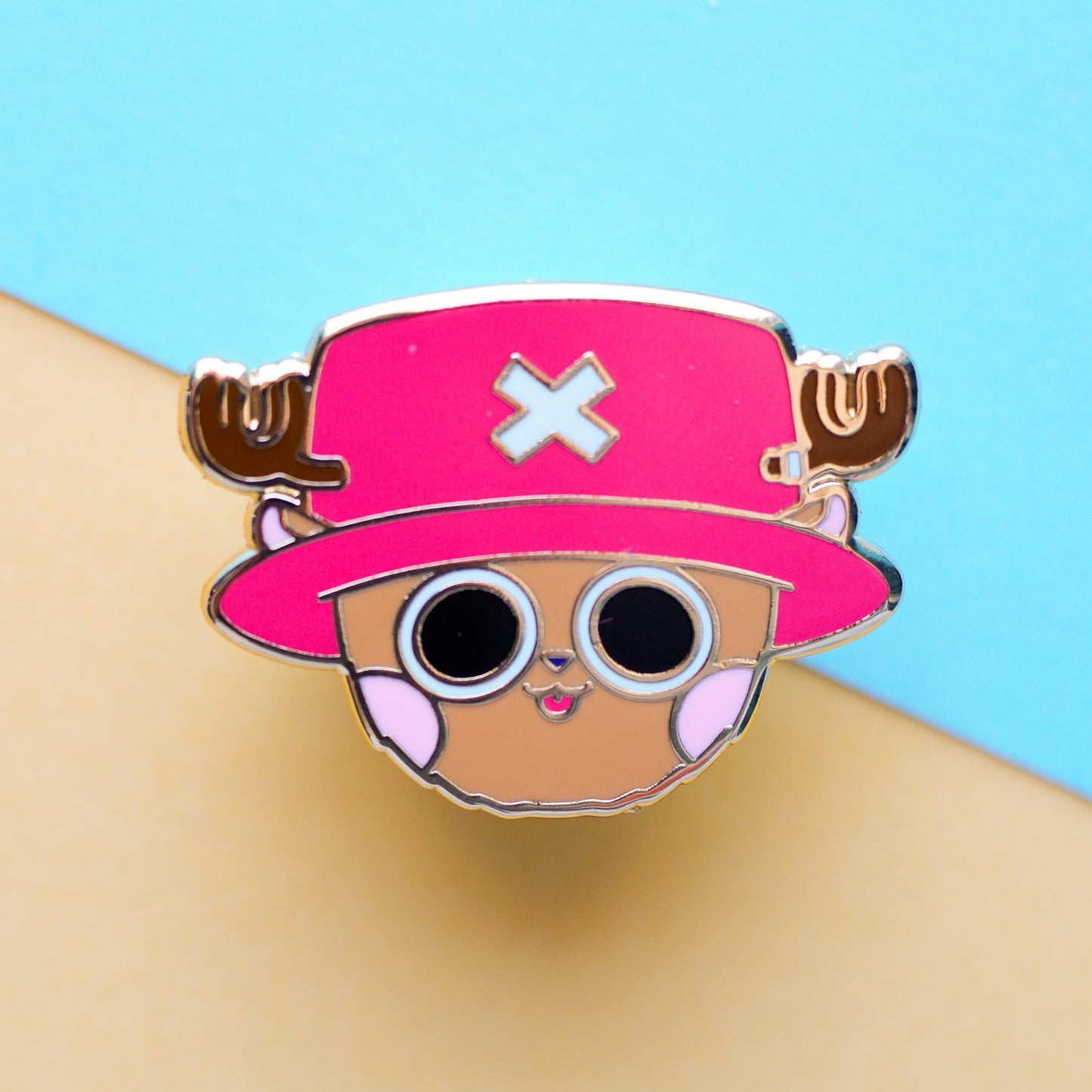 tanuki - enamel pin